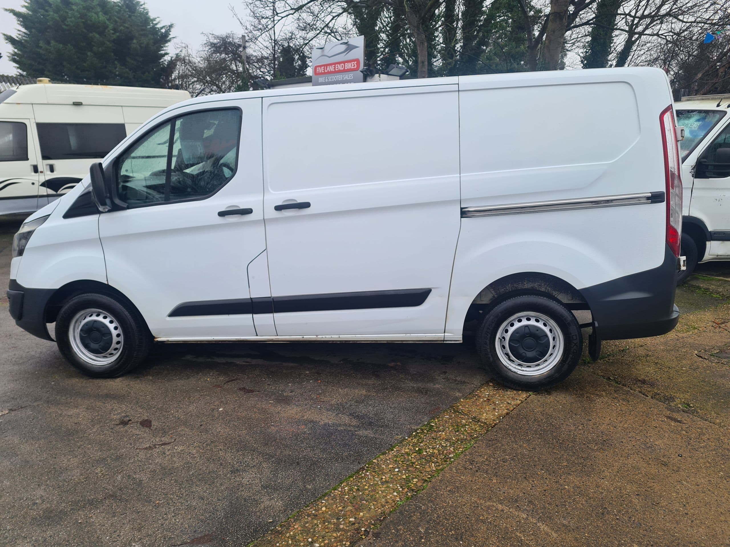 2014 TRANSIT CUSTOM 2.2 TDCI - Image 3