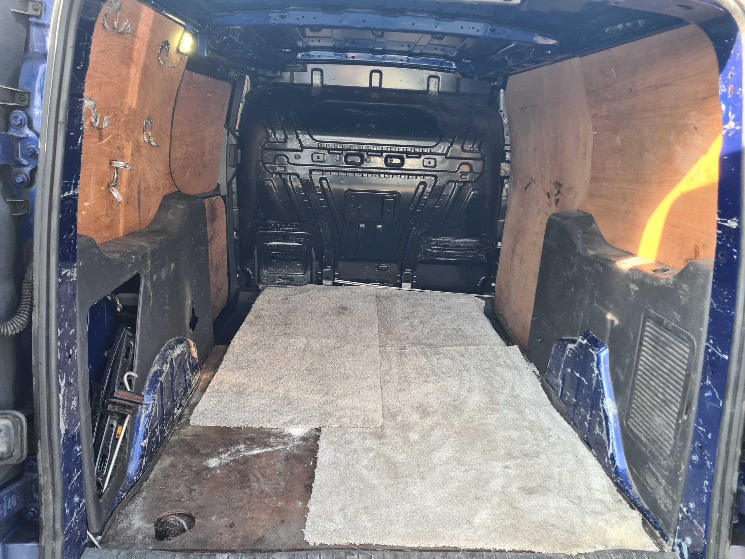 2015 FORD CONNECT 1.5 TDCI LONG WHEELBASE - Image 5