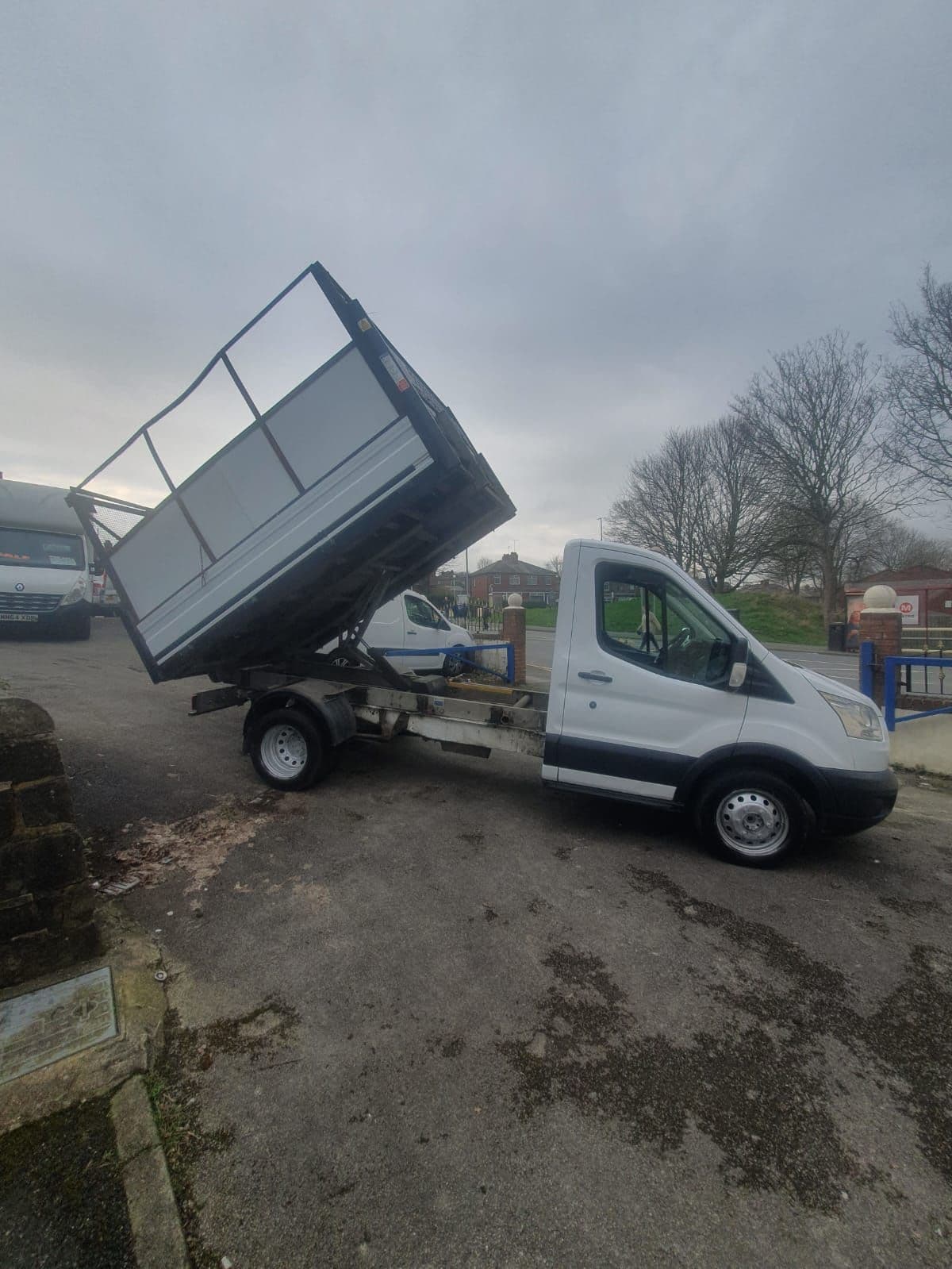 2017 FORD TRANSIT 2.2 TDCI BOX TIPPER - Image 2