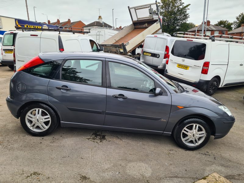 2004 FORD FOCUS 1.6 ZETEC AUTOMATIC