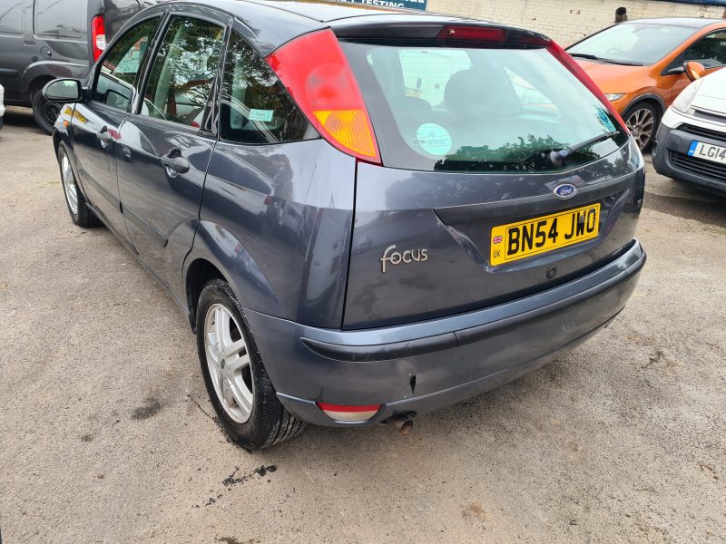 2004 FORD FOCUS 1.6 ZETEC AUTOMATIC