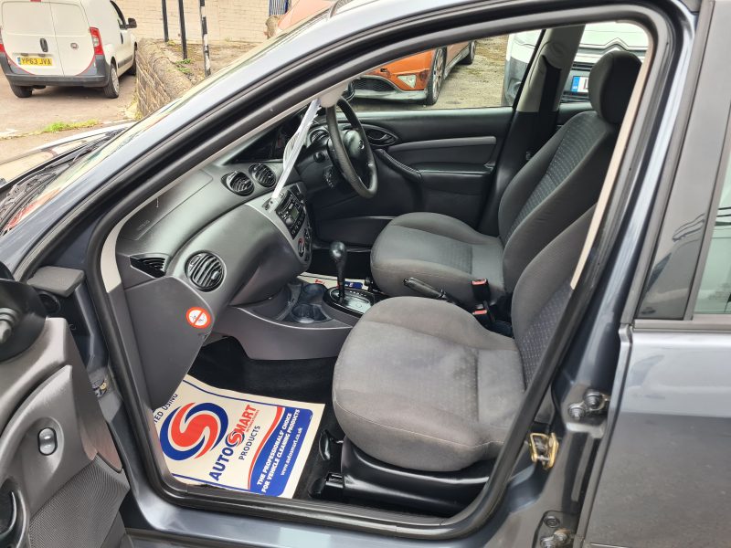 2004 FORD FOCUS 1.6 ZETEC AUTOMATIC