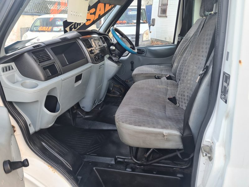 FORD TRANSIT 2.4D RWD RECOVERY TRUCK