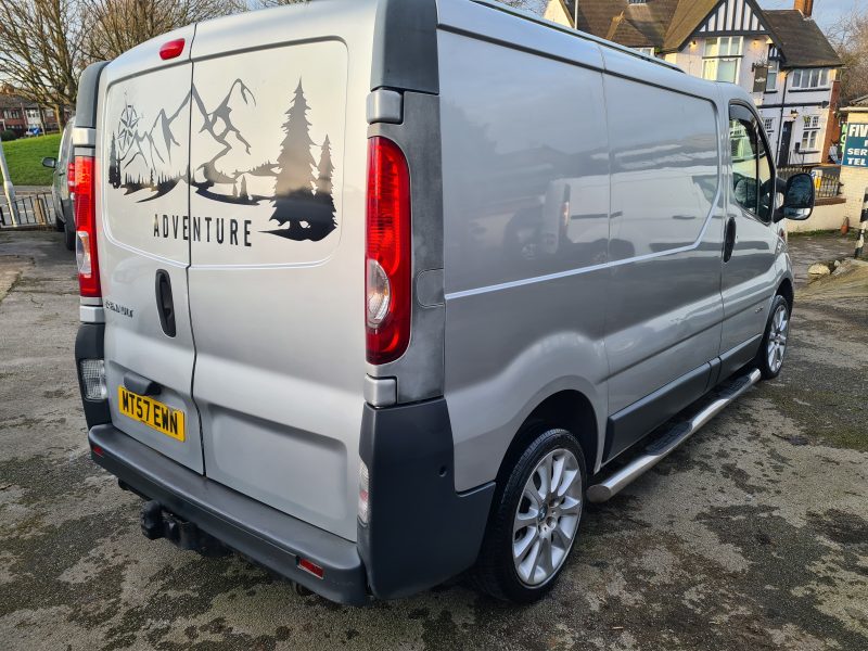 RENAULT TRAFIC FULL CAMPER CONVERSION